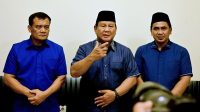 momen-presiden-prabowo-dan-jokowi-temui-ahmad-luthfi-di-solo-3_169